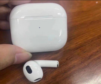 苹果AirPods 3结构设计曝光：半入耳式方案 或无降噪功能