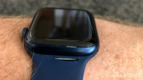 网友抱怨使用不到一年Apple Watch单圈表带出现断裂 入门款表带379元