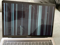 部分用户计划针对M1 MacBook Pro屏幕裂缝提起集体诉讼 苹果称是意外损坏