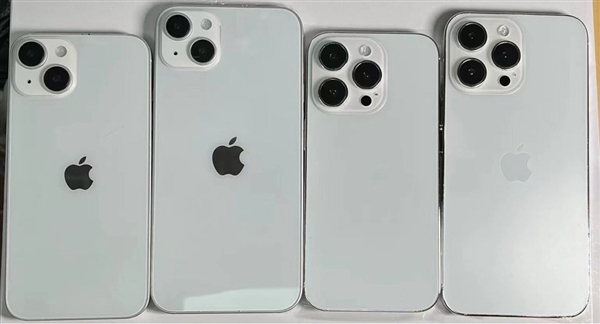 iPhone 14全系機模曝光：后攝延續iPhone13系列設計 兩款劉海屏