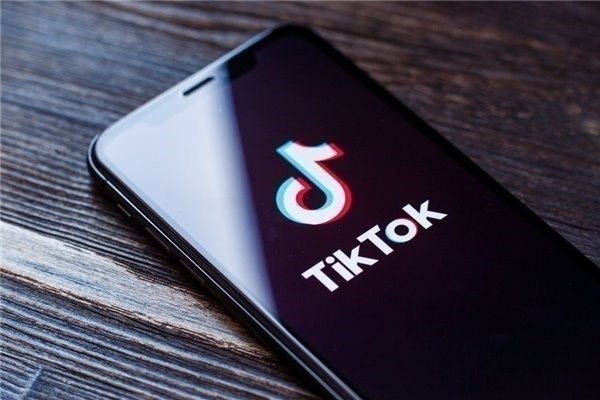  TikTok发布新功能：创作者可以将 TikTok 快拍内容转发到其他平台