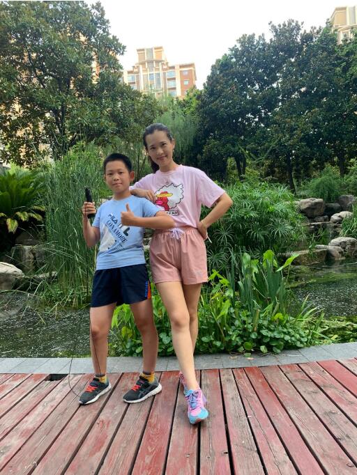 致敬全民健身！上海四区超1900位中小学生与家长共同完成暑期线上跳绳挑战