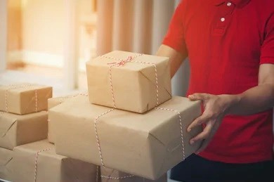 国庆期间，邮政快递共揽收快递包裹 21.35 亿件