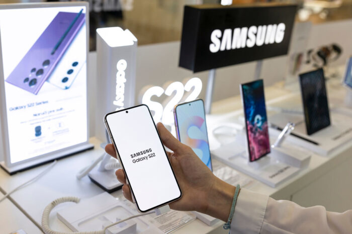 Samsung class action claims devices programmed to cheat benchmarking apps -  Top Class Actions