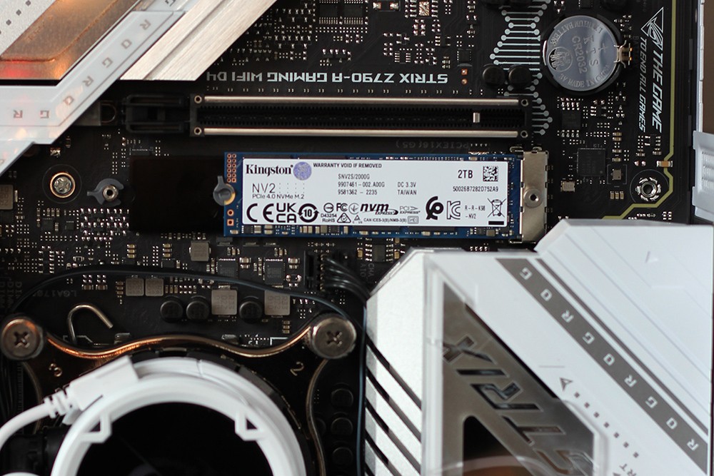 体验PCIe 4.0固态装机提速 金士顿NV2固态硬盘