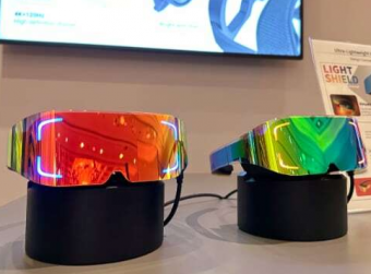 夏普发布最新的头戴式显示器 HMD 原型机 搭载两个 2K 120Hz 的屏幕