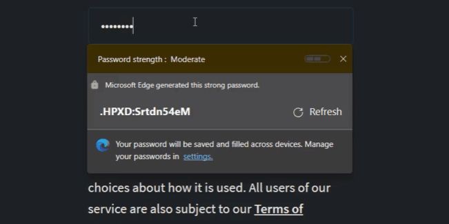 微软Edge 在检测到用户试图保存弱密码后  会向用户发出提醒