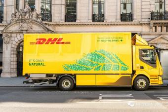 DHL在全球范围内派送电动车超过3万辆      采购超过8.3亿公升可持续航空燃料