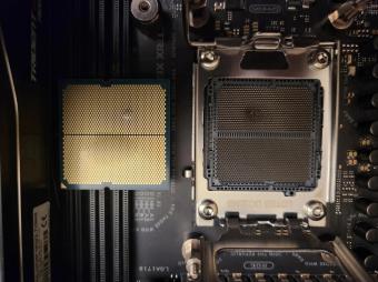 AMD 发布AGESA 1.0.0.7固件    作为对Ryzen 7000X3D CPU烧毁事件的回应